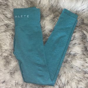 Alphalete Halo Leggings
